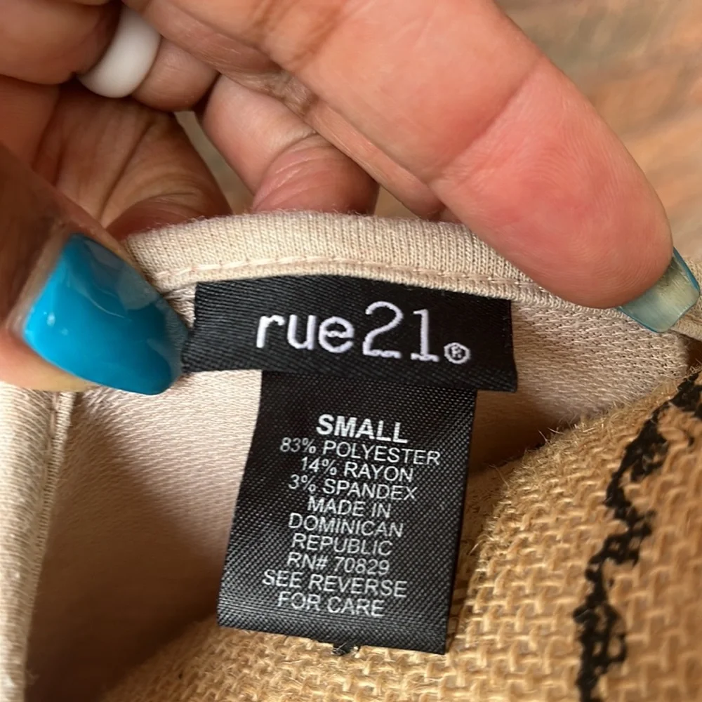 Cream Rue21 Distressed Top - Picture 6 of 8